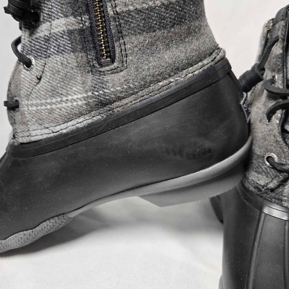 Sperry Saltwater Black and Charcoal Gray Plaid Women's Duck Boots NEW! - Picture 5 of 15